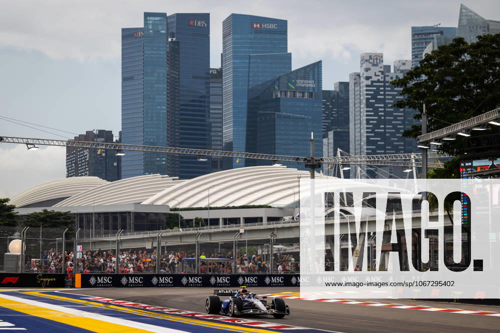 F1 - SINGAPORE GRAND PRIX 2025 55 SAINZ Carlos (spa), Williams Racing FW47, action during the 2025 Formula 1 Singapore Grand Prix, 18th round of the 2025 FIA Formula One World Championship, WM, Weltmeisterschaft from October 3 to 5, 2025 on the Marina Bay Street Circuit, in Singapore - SingaporeSingapore
