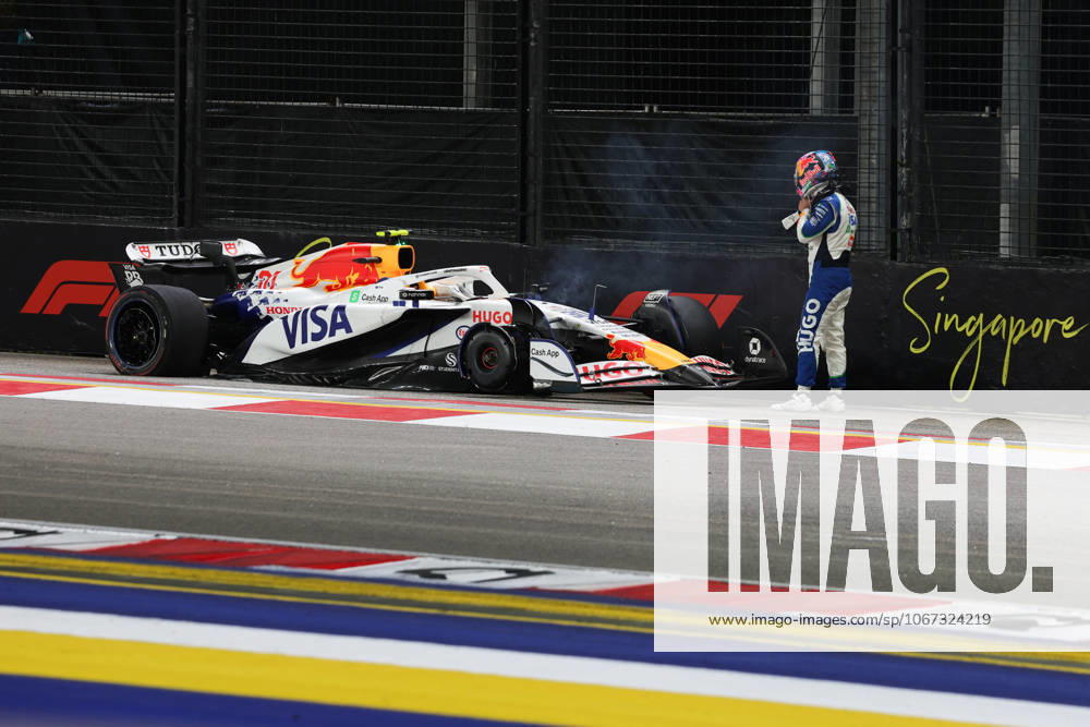 F1 - SINGAPORE GRAND PRIX 2025 LAWSON Liam (nzl), Visa Cash App RB F1 Team VCARB02, crash, accident, during the 2025 Formula 1 Singapore Grand Prix, 18th round of the 2025 FIA Formula One World Championship, WM, Weltmeisterschaft from October 3 to 5, 2025 on the Marina Bay Street Circuit, in Singapore - SingaporeSingapore