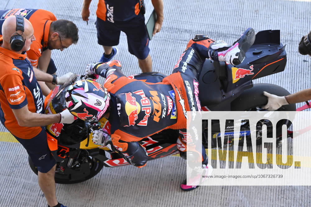 MOTO - MOTO GP - GRAND PRIX OF INDONESIA 2026 BASTIANINI Enea (ita), Red Bull KTM Tech 3, KTM RC16, portrait during the 2025 MotoGP Pertamina Grand Prix of Indonesia on the Mandalika circuit from October 3 to 5, At West Nusa Tenggara, Indonesia - West Nusa TenggaraIndonesia