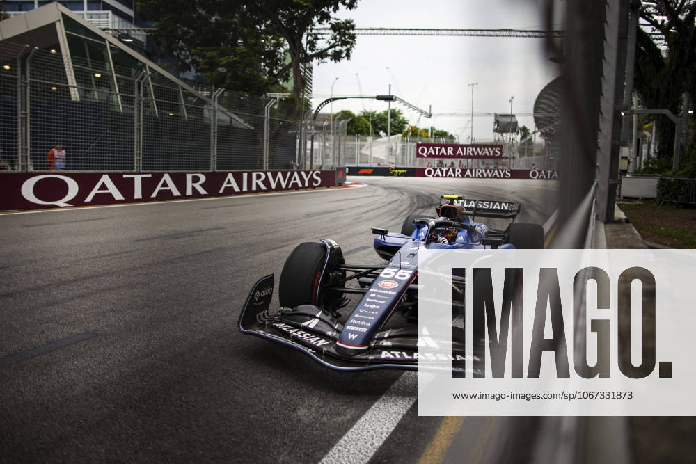 F1 - SINGAPORE GRAND PRIX 2025 55 SAINZ Carlos (spa), Williams Racing FW47, action during the 2025 Formula 1 Singapore Grand Prix, 18th round of the 2025 FIA Formula One World Championship, WM, Weltmeisterschaft from October 3 to 5, 2025 on the Marina Bay Street Circuit, in Singapore - SingaporeSingapore