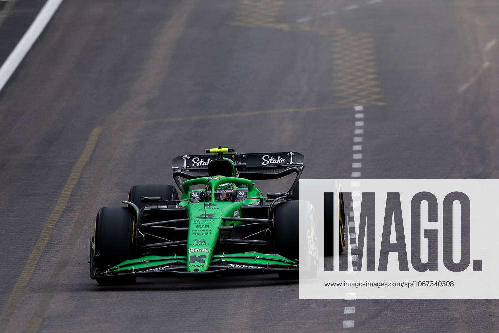 F1 - SINGAPORE GRAND PRIX 2025 05 BORTOLETO Gabriel (bra), Stake F1 Team Kick C45, action during the 2025 Formula 1 Singapore Grand Prix, 18th round of the 2025 FIA Formula One World Championship, WM, Weltmeisterschaft from October 3 to 5, 2025 on the Marina Bay Street Circuit, in Singapore - SingaporeSingapore