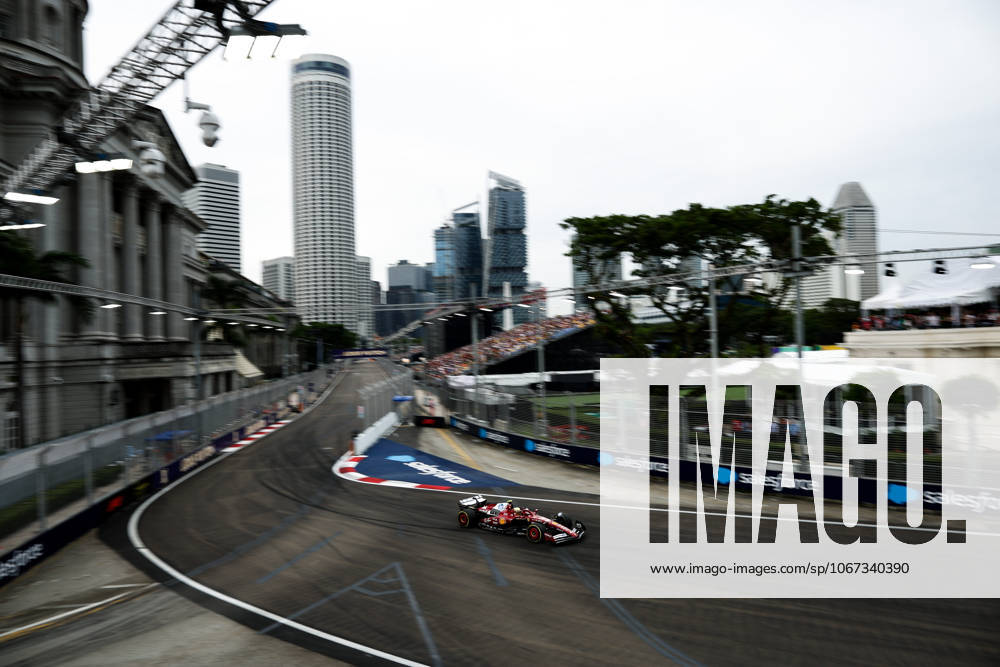 F1 - SINGAPORE GRAND PRIX 2025 44 HAMILTON Lewis (gbr), Scuderia Ferrari SF-25, action during the 2025 Formula 1 Singapore Grand Prix, 18th round of the 2025 FIA Formula One World Championship, WM, Weltmeisterschaft from October 3 to 5, 2025 on the Marina Bay Street Circuit, in Singapore - SingaporeSingapore