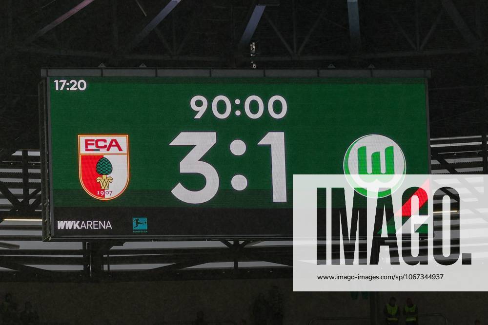 Final score on the scoreboard 3 1, FC Augsburg vs VfL Wolfsburg, Football, 1 Bundesliga, 6 Matchday, 04 10 2025 DFB regulations prohibit any use of photographs as image sequences and or quasi video Augsburg Bayern Germany