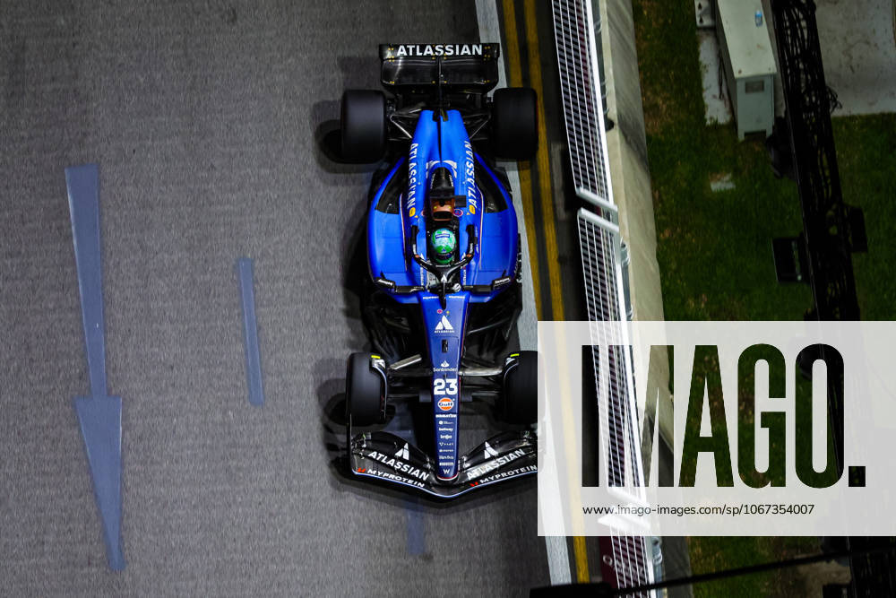 F1 - SINGAPORE GRAND PRIX 2025 23 ALBON Alexander (tha), Williams Racing FW47, action during the 2025 Formula 1 Singapore Grand Prix, 18th round of the 2025 FIA Formula One World Championship, WM, Weltmeisterschaft from October 3 to 5, 2025 on the Marina Bay Street Circuit, in Singapore - SingaporeSingapore