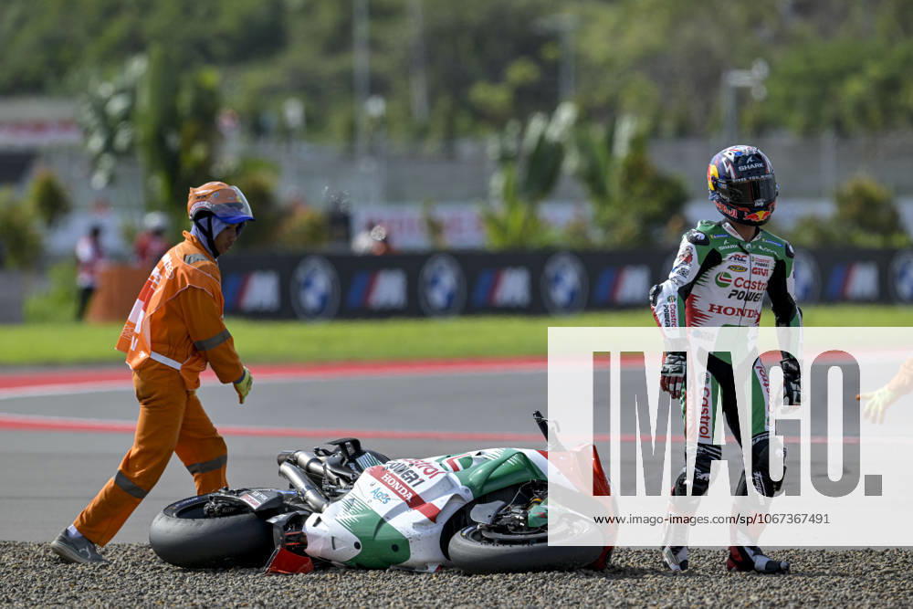 MOTO - MOTO GP - GRAND PRIX OF INDONESIA 2026 05 ZARCO Johann (fra), LCR Honda Castrol, Honda RC213V, action, accident, crash during the 2025 MotoGP Pertamina Grand Prix of Indonesia on the Mandalika circuit from October 3 to 5, At West Nusa Tenggara, Indonesia - West Nusa TenggaraIndonesia