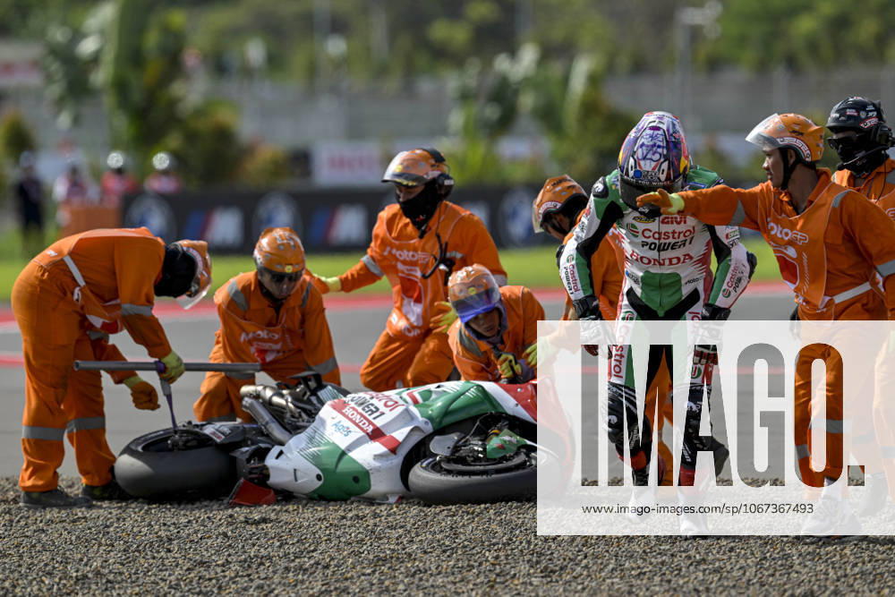 MOTO - MOTO GP - GRAND PRIX OF INDONESIA 2026 05 ZARCO Johann (fra), LCR Honda Castrol, Honda RC213V, action, accident, crash during the 2025 MotoGP Pertamina Grand Prix of Indonesia on the Mandalika circuit from October 3 to 5, At West Nusa Tenggara, Indonesia - West Nusa TenggaraIndonesia