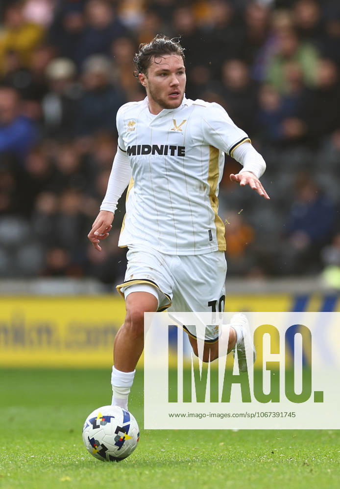 Kingston upon Hull, England, 4th October 2025. Callum O Hare of Sheffield United during the Hull City vs Sheffield United Sky Bet Championship match at the MKM Stadium, Kingston upon Hull. Picture credit should read: Simon Bellis Sportimage . SPI_070_SB_Hull_Sheffield_United SPI-4194