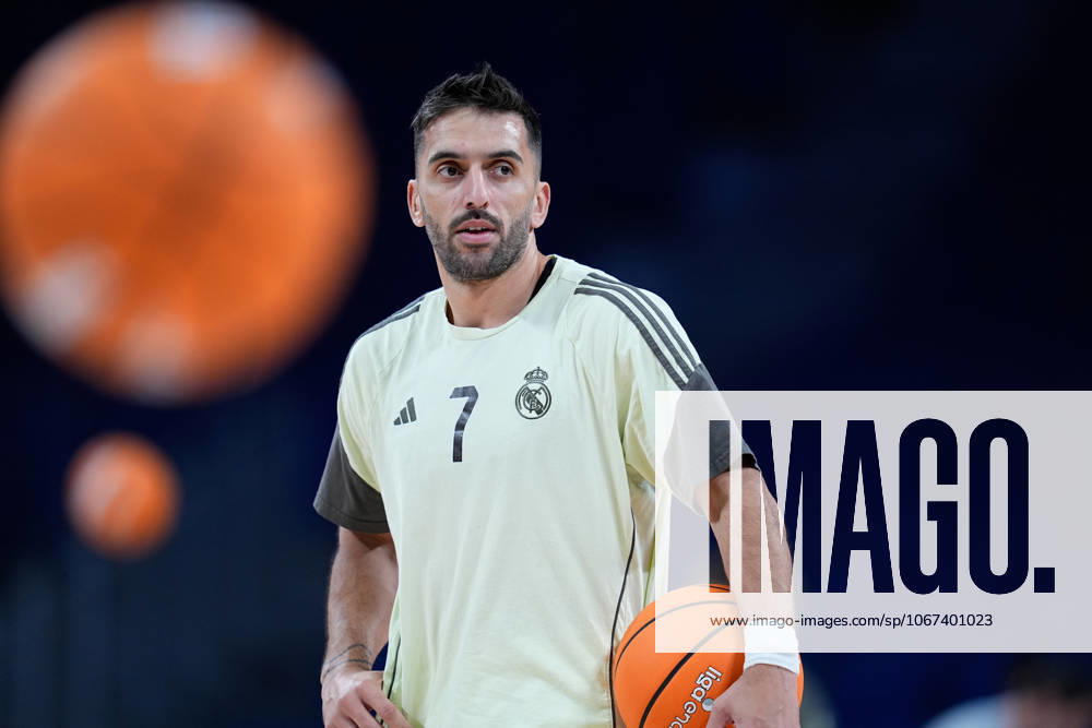 Facundo Campazzo of Real Madrid looks on during the Spanish League, Liga ACB Endesa, basketball match played between Real Madrid and Dreamland Gran Canaria at Movistar Arena on October 05, 2025, in Madrid, Spain. Madrid Spain - ZUMAa181 20251005_zaa_a181_004