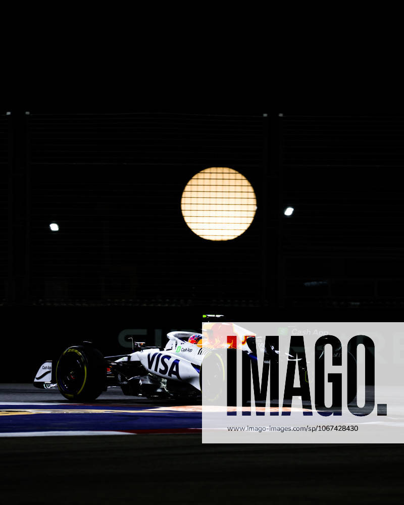 F1 - SINGAPORE GRAND PRIX 2025 30 LAWSON Liam (nzl), Visa Cash App RB F1 Team VCARB02, action during the 2025 Formula 1 Singapore Grand Prix, 18th round of the 2025 FIA Formula One World Championship, WM, Weltmeisterschaft from October 3 to 5, 2025 on the Marina Bay Street Circuit, in Singapore - SingaporeSingapore