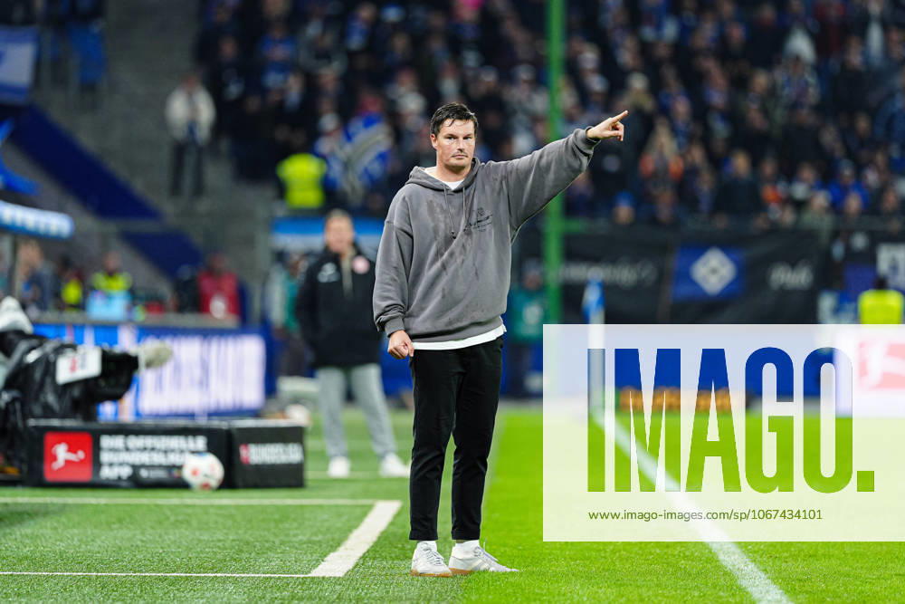 Merlin Polzin Hamburger SV, Coach GER, Hamburger SV vs FSV Mainz 05, Football, 1 Bundesliga, Matchday 6, Season 2025 2026, 05 10 2025 GER, Hamburger SV vs FSV Mainz 05, Football, 1 Bundesliga, Matchday 6, Season 2025 2026, 05 10 2025 Hamburg