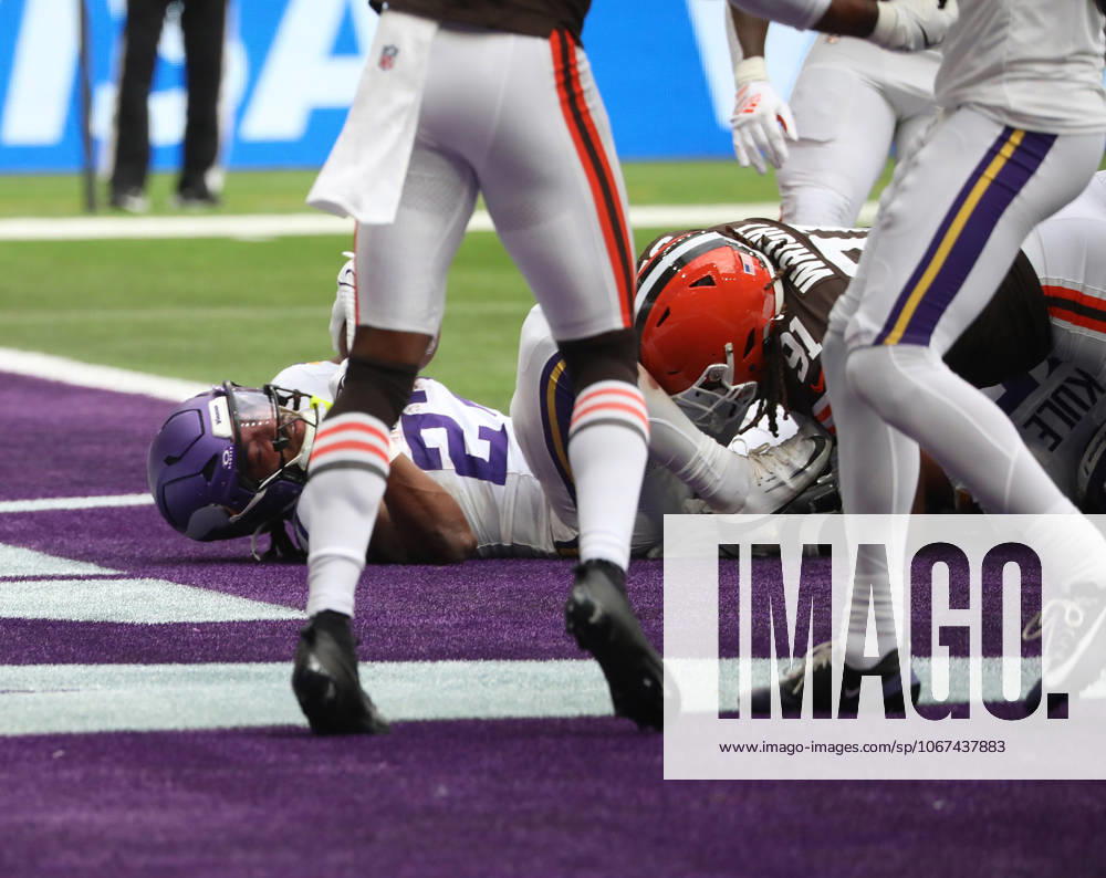 Minnesota Vikings Running Back Jordan Mason scores a touchdown in their match against the Cleveland Browns at Tottenham Football Stadium, London on Sunday October 05, 2025. The Vikings won the match 21-17. LON2025100515 HUGOxPHILPOTT