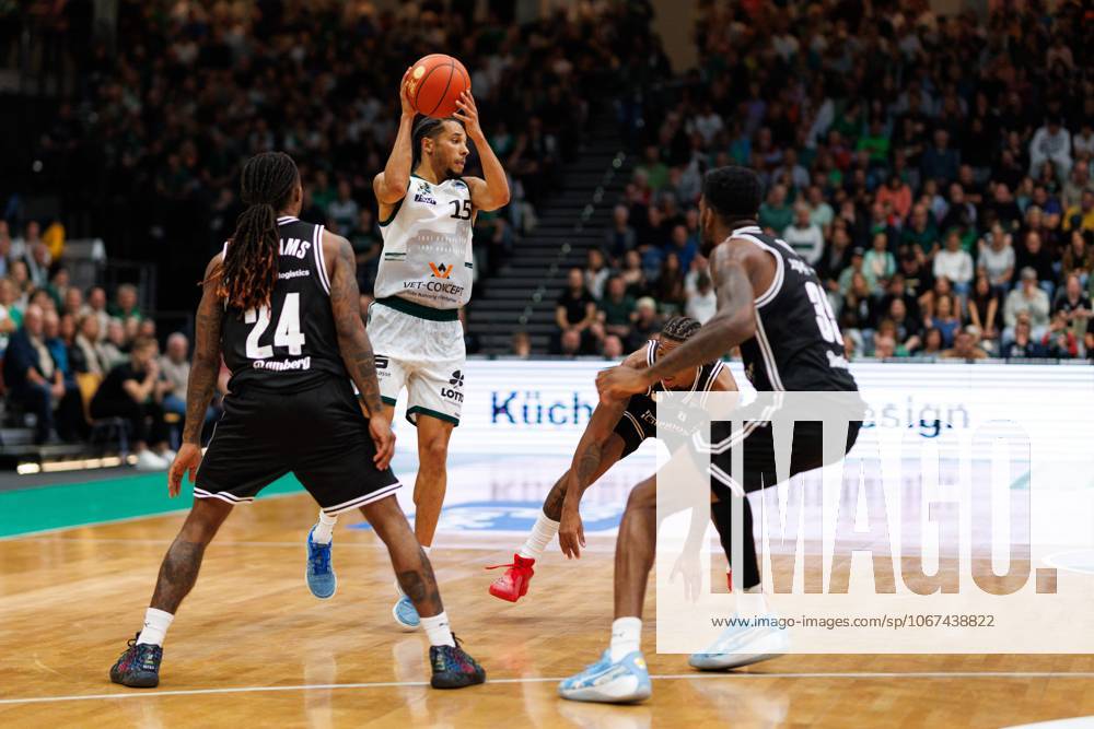 Jordan Roland Gladiators Trier in a duel with Cobe Williams BMA365 Bamberg Baskets and Ejofor Onu BMA365 Bamberg Baskets , Vet Concept Gladiators Trier vs BMA365 Bamberg Baskets, Basketball, easyCredit BBL, Matchday 3, Season 2025 2026, 05 10 2025 Vet Concept Gladiators Trier vs BMA365 Bamberg Baskets, Basketball, easyCredit BBL, Matchday 3, Season 2025 2026