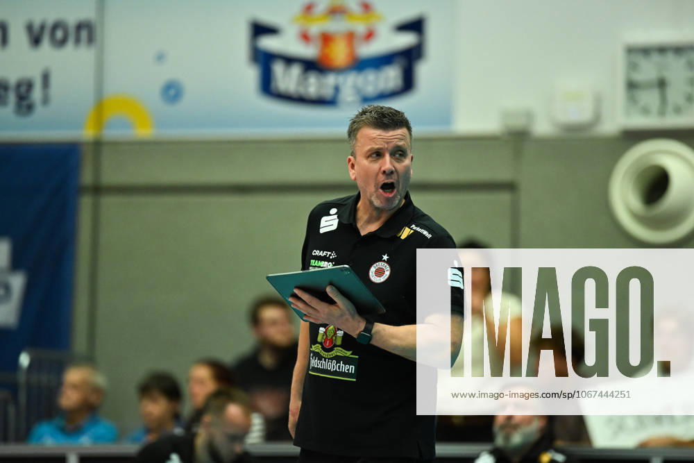Alexander Waibl Head Coach Dresdner SC Dresdner SC vs SSC Palmberg Schwerin, WT Energiesysteme Supercup, Volleyball Bundesliga Women, Season 2025 2026, 04 10 2025 Dresdner SC vs SSC Palmberg Schwerin, WT Energiesysteme Supercup, Volleyball Bundesliga Women, Season 2025 2026, 04 10 2025 Dresden