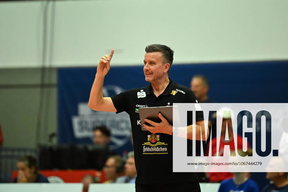 Alexander Waibl Head Coach Dresdner SC Dresdner SC vs SSC Palmberg Schwerin, WT Energiesysteme Supercup, Volleyball Bundesliga Women, Season 2025 2026, 04 10 2025 Dresdner SC vs SSC Palmberg Schwerin, WT Energiesysteme Supercup, Volleyball Bundesliga Women, Season 2025 2026, 04 10 2025 Dresden