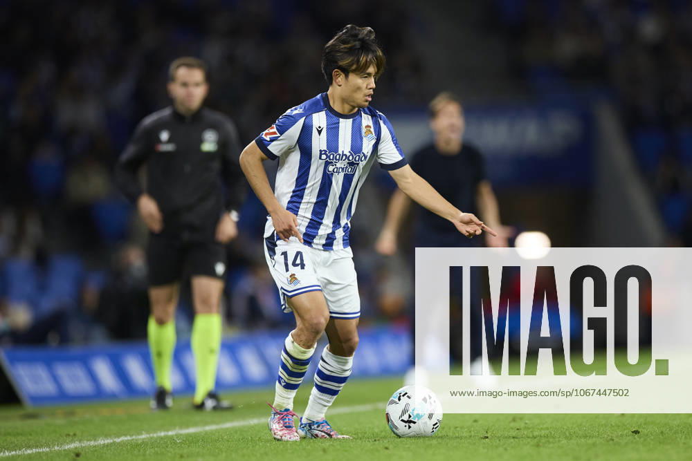Takefusa Kubo of Real Sociedad in action during the LaLiga EA Sports match between Real Sociedad and Rayo Vallecano at Anoeta on October 5, 2025, in San Sebastian, Spain. San Sebastian SPAIN - ZUMAa181 20251005_zaa_a181_279