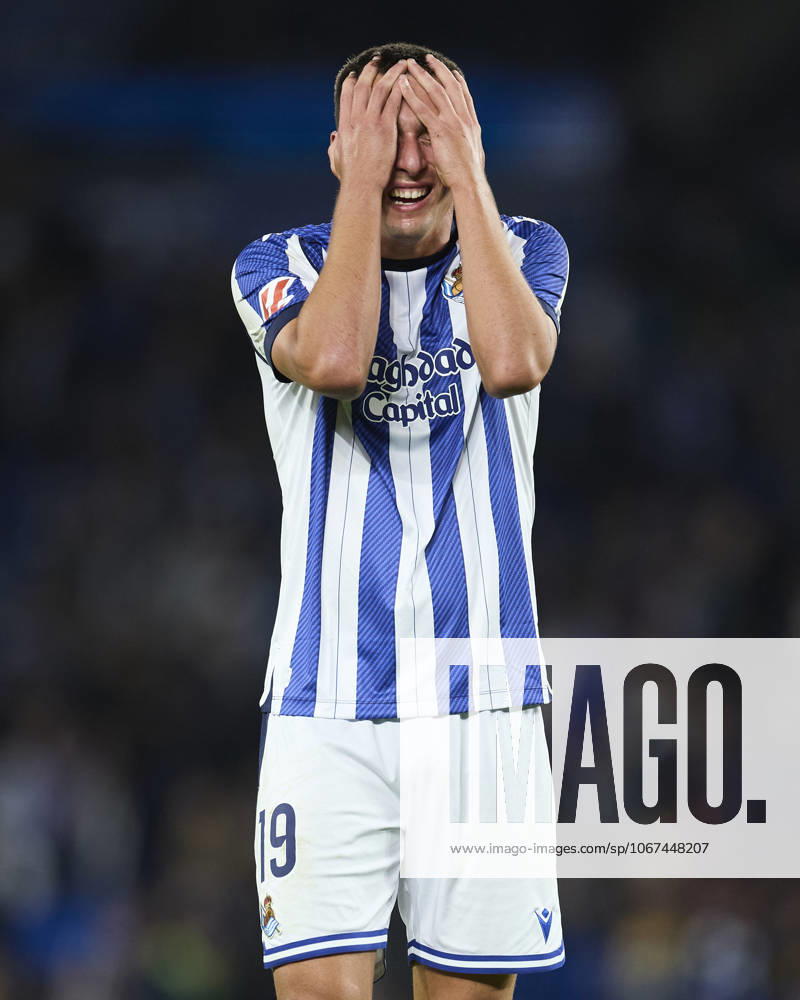 Jon Karrikaburu of Real Sociedad reacts during the LaLiga EA Sports match between Real Sociedad and Rayo Vallecano at Anoeta on October 5, 2025, in San Sebastian, Spain. San Sebastian SPAIN - ZUMAa181 20251005_zaa_a181_297