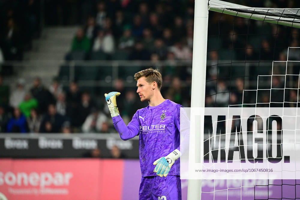 Moenchengladbach Football, Men, Season 2025 2026, Borussia Moenchengladbach vs SC Freiburg Goalkeeper Moritz Nicolas Gladbach DFL regulations prohibit any use of photographs as image sequences and or quasi video Borussia Park NRW Germany