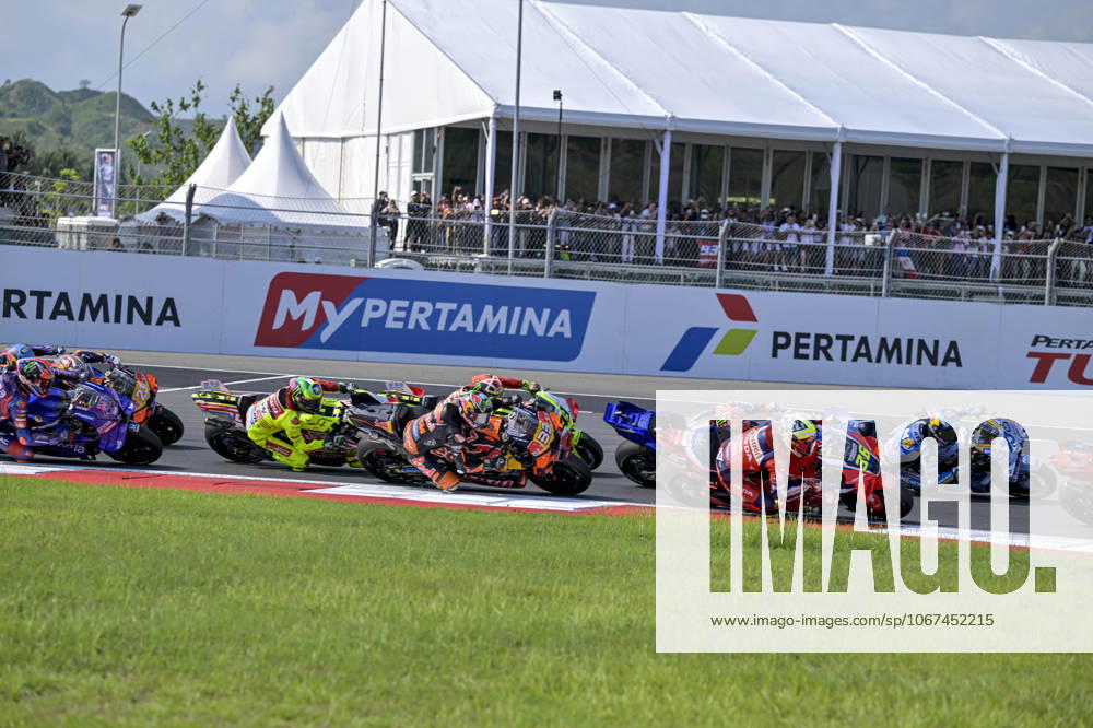MOTO - MOTO GP - GRAND PRIX OF INDONESIA 2026 36 MIR Joan (spa), Honda Team, Honda RC213V, action with 33 BINDER Brad (zaf), Red Bull KTM Factory Racing, KTM RC16, start, dà part during the 2025 MotoGP Pertamina Grand Prix of Indonesia on the Mandalika circuit from October 3 to 5, At West Nusa Tenggara, Indonesia - West Nusa TenggaraIndonesia