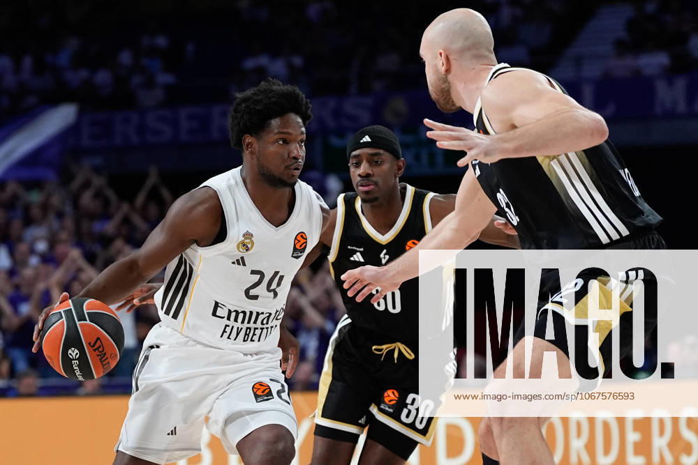 Andres Feliz of Real Madrid in action during the Turkish Airlines Euroleague 2025 26 League Phase MD3, match played between Real Madrid and LDLC ASVEL Villeurbanne at Movistar Arena on October 09, 2025 in Madrid, Spain. Madrid Spain - ZUMAa181 20251009_zaa_a181_376