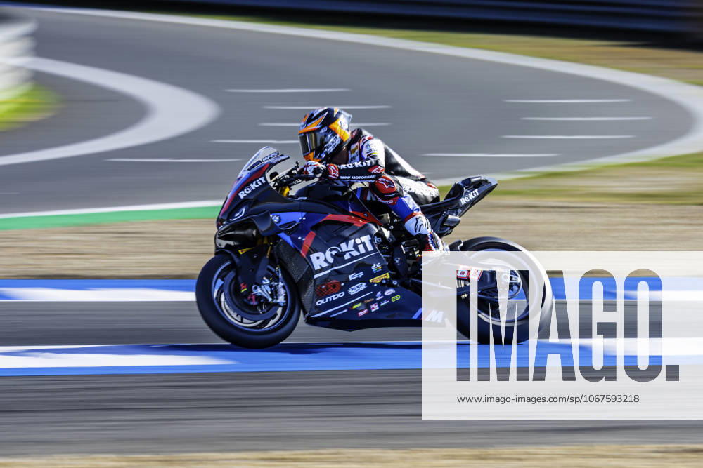 Michael van der Mark in action during the WorldSBK Championship Free Practice at the Estoril Circuit, Portugal, on October 11, 2025. Cascais Portugal - ZUMAr200 20251010_zsp_r200_016
