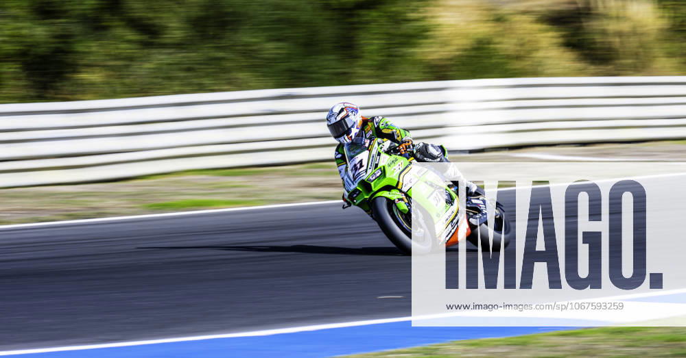 Garrett Gerloff in action during the WorldSBK Championship Free Practice at the Estoril Circuit, Portugal, on October 11, 2025. Cascais Portugal - ZUMAr200 20251010_zsp_r200_031