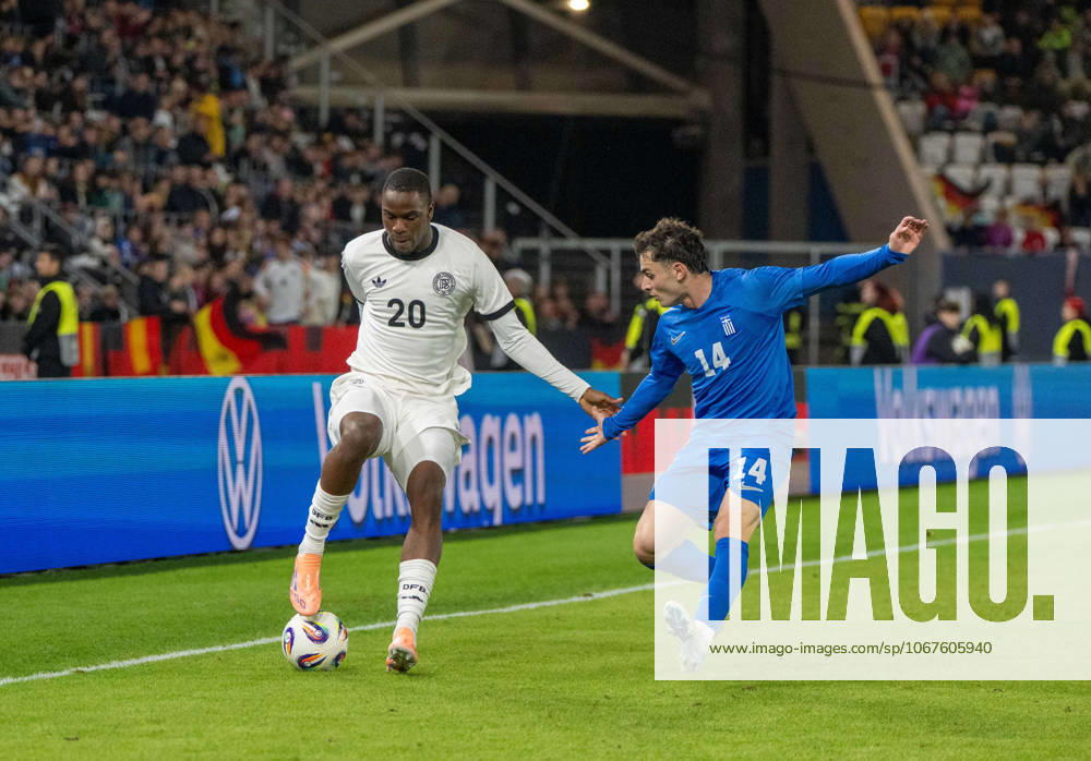 Soccer, Youth, Season 2025 26, U21, European Championship Qualification Group F 4 Matchday in Jena Germany Greece, f l Ilyas Ansah U21, Germany , Lampros Smyrlis U21, Greece , 10 10 2025,