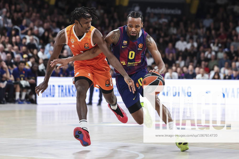 Kevin Punter of FC Barcelona, Barca and Brancou Badio of Valencia Basket in action during the Turkish Airlines Euroleague 2025 26 League Phase MD3, match played between FC Barcelona and Valencia Basket at Palau Blaugrana on October 10, 2025 in Barcelona, Spain. Barcelona Spain - ZUMAa181 20251010_zaa_a181_412