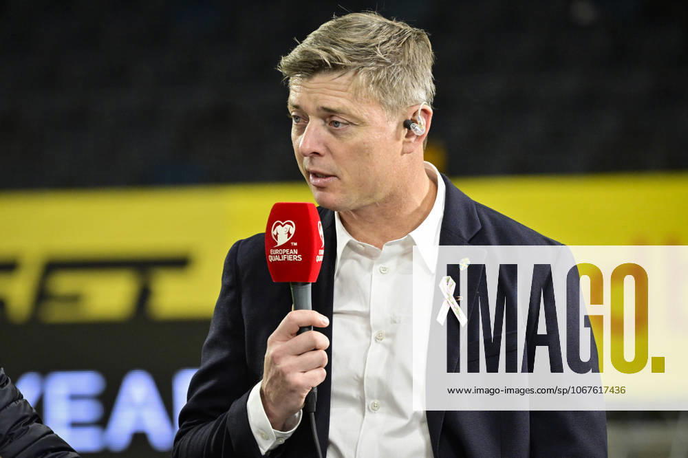 STOCKHOLM, SWEDEN 20251010 Swedish national team captain Jon Dahl Tomasson is interviewed in the Viasat studio after the loss during Friday s World Cup qualifying soccer match between Sweden and Switzerland at Strawberry Arena, October 10, 2025 in Stockholm, Sweden STOCKHOLM SWEDEN
