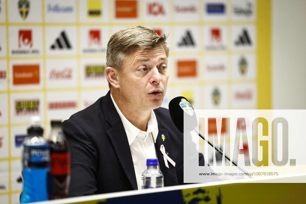 STOCKHOLM, SWEDEN 20251010 Swedish national team captain Jon Dahl Tomasson during a press conference after Friday s World Cup qualifying soccer match between Sweden and Switzerland at Strawberry Arena, October 10, 2025 in Stockholm, Sweden STOCKHOLM SWEDEN