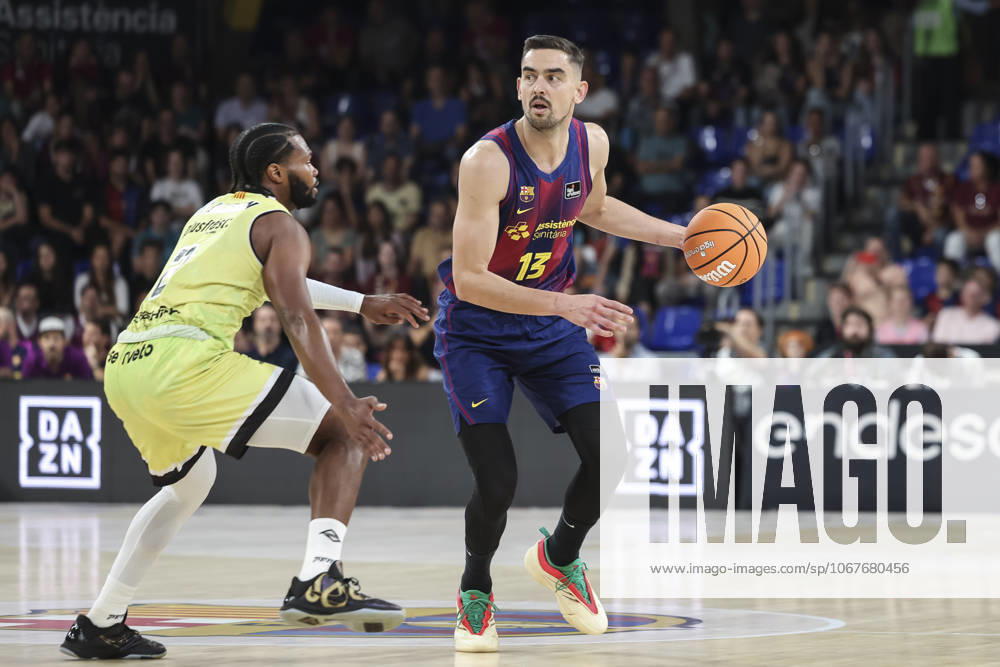 Tomas Satoransky of FC Barcelona, Barca in action during the Spanish League, Liga ACB Endesa, basketball match played between FC Barcelona and Hiopos Lleida at Palau Blaugrana on October 12, 2025 in Barcelona, Spain. Barcelona Spain - ZUMAa181 20251012_zaa_a181_040