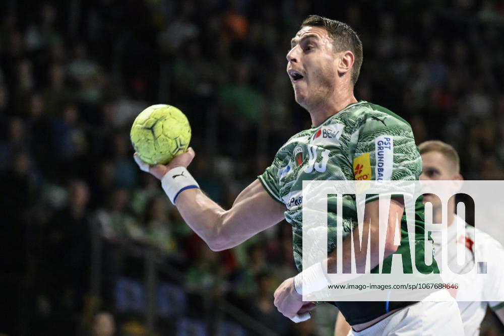In the picture from l Mijajlo Marsenic Fuechse Berlin , GER, Berlin, Handball, Fuechse Berlin vs GWD Minden , DAIKIN Handball Bundesliga, in the Max Schmeling Halle, 12 10 2025,