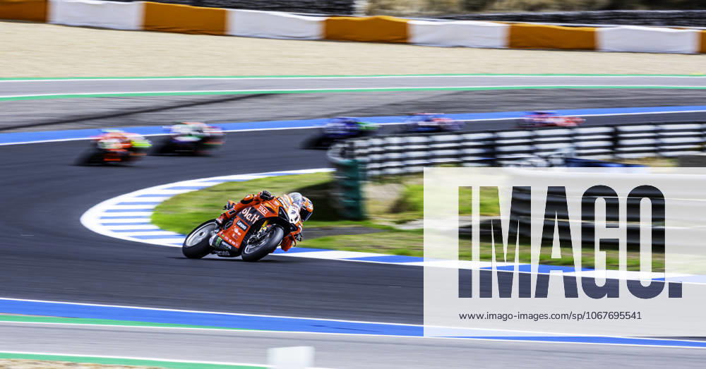 Nicolo Bulega in action during the WorldSBK Championship Race 2 at the Estoril Circuit, Portugal, on October 12, 2025. Cascais Portugal - ZUMAr200 20251012_zsp_r200_053