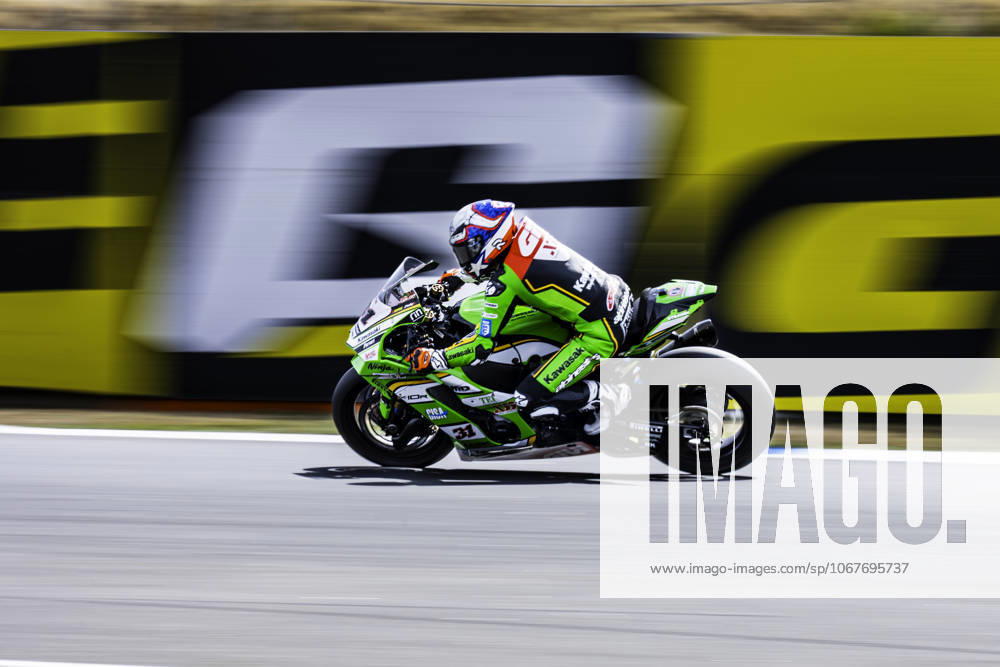 Garrett Gerloff in action during the WorldSBK Championship Race 2 at the Estoril Circuit, Portugal, on October 12, 2025. Cascais Portugal - ZUMAr200 20251012_zsp_r200_059