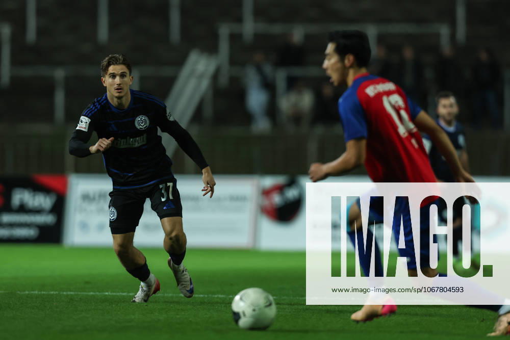 Sport, Football, FVN Niederrheinpokal Season 2025 2026 Round of 16 KFC Uerdingen MSV Duisburg 15 10 2025, Grotenburg Stadium Patrick Sussek MSV Duisburg, 37 Krefeld Grotenburg Stadium North Rhine-Westphalia Germany