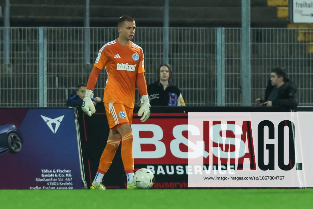 Sport, Football, FVN Niederrheinpokal Season 2025 2026 Round of 16 KFC Uerdingen MSV Duisburg 15 10 2025, Grotenburg Stadion Max Braune MSV Duisburg, 1 Krefeld Grotenburg Stadion North Rhine-Westphalia Germany