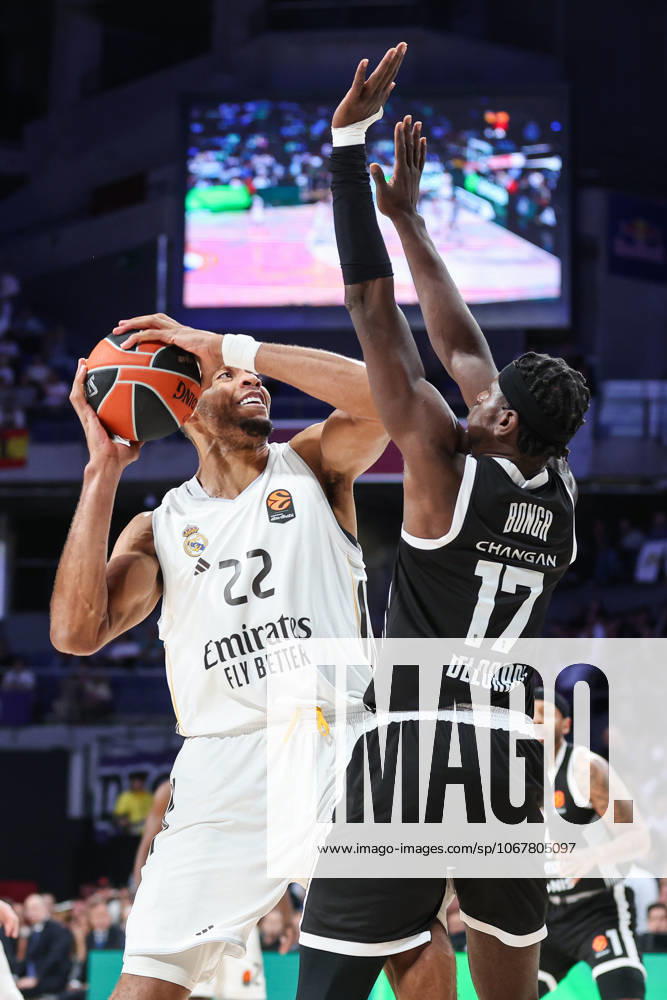 Walter Samuel Tavares da Veiga of Real Madrid and Isaac Bonga of Partizan in action during the EuroLeague Regular Season Round 4 match between Real Madrid and Partizan Mozzart Bet Belgrade at Movistar Arena on October 15, 2025 in Madrid, Spain. Madrid SPAIN - ZUMAa181 20251015_zaa_a181_027