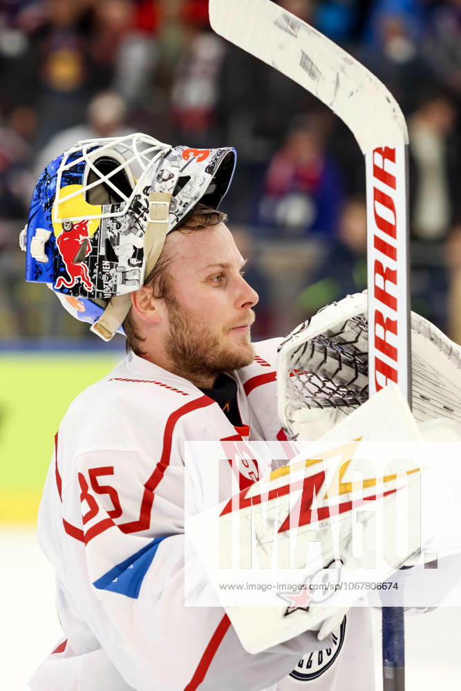 Ice hockey, Eishockey - CHL, EC RBS vs Berlin SALZBURG,AUSTRIA,15.OCT.25 - ICE HOCKEY - CHL, Champions Hockey League, group stage, EC Red Bull Salzburg vs Eisbaeren Berlin. Image shows Atte Tolvanen (EC RBS). GEPAxpictures xMathiasxMandl