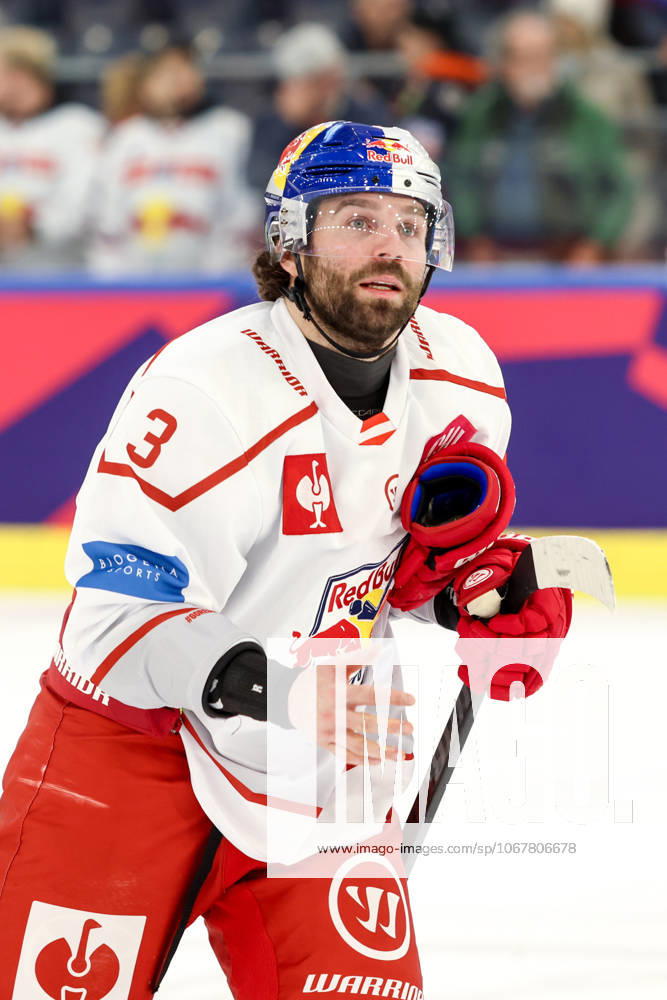 Ice hockey, Eishockey - CHL, EC RBS vs Berlin SALZBURG,AUSTRIA,15.OCT.25 - ICE HOCKEY - CHL, Champions Hockey League, group stage, EC Red Bull Salzburg vs Eisbaeren Berlin. Image shows Peter Schneider (EC RBS). GEPAxpictures xMathiasxMandl