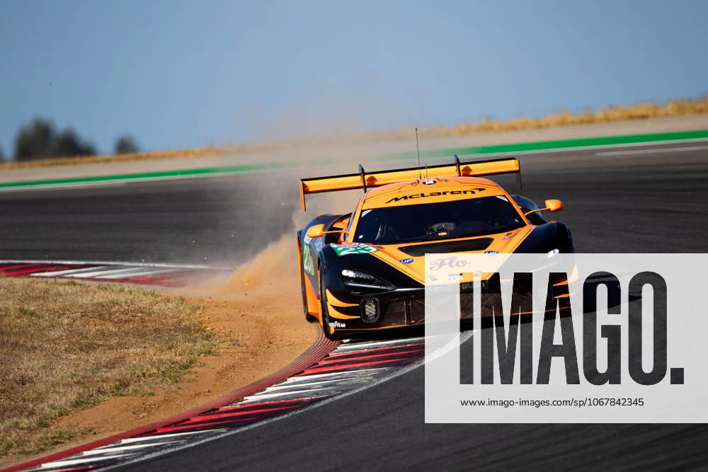 AUTO - ELMS - 4 HOURS OF PORTIMAO 2025 23 BIRCH Michael (gbr), PATTERSON Garnet (aus), BOYD Wayne (gbr), United Autosports, McLaren 720S GT3 Eco, LMGT3, action during the 4 Hours of Portimao, 6th round of the 2025 European Le Mans Series on the Autodromo Internacional do Algarve from October 16 to 18, 2025 in Portimao, Portugal -