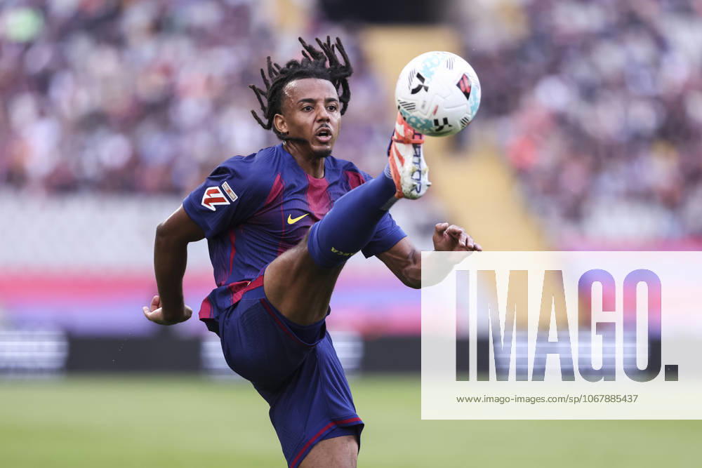 Jules Kounde of FC Barcelona, Barca in action during the Spanish league, La Liga EA Sports, football match played between FC Barcelona and Girona FC at Estadi Olimpic Lluis Companys on October 18, 2025 in Barcelona, Spain. Barcelona SPAIN - ZUMAa181 20251018_zaa_a181_122