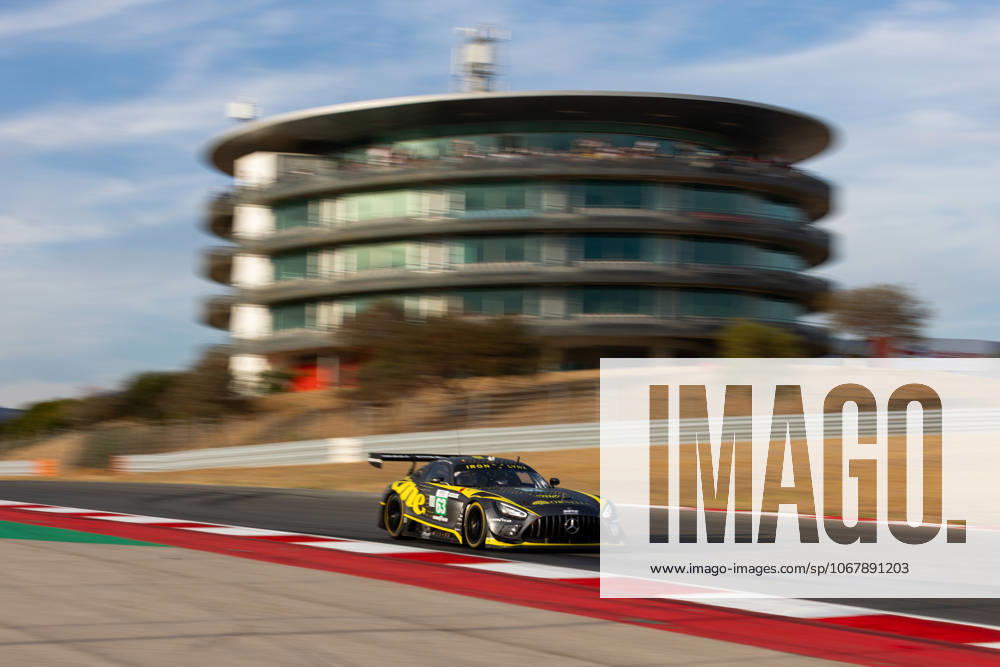 AUTO - ELMS - 4 HOURS OF PORTIMAO 2025 63 BERRY Martin (sgp), HANAFIN Lorcan (gbr), SCHILLER Fabian (gbr), Iron Lynx, Mercedes-AMG GT3 Evo, LMGT3, action during the 4 Hours of Portimao, 6th round of the 2025 European Le Mans Series on the Autodromo Internacional do Algarve from October 16 to 18, 2025 in Portimao, Portugal -