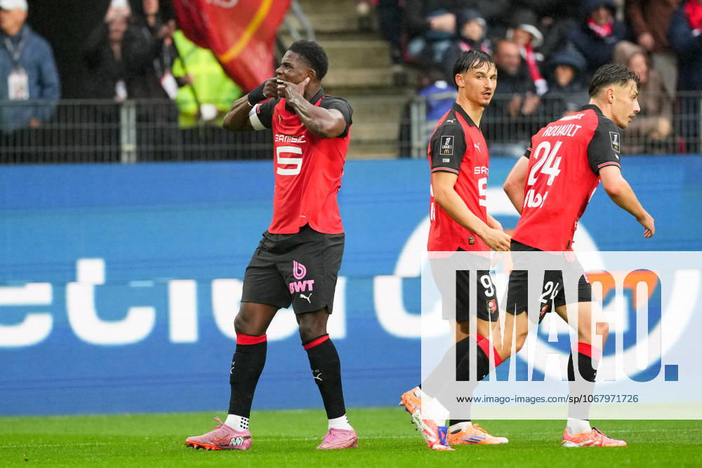 Stade Rennais FC v AJ Auxerre - Ligue 1 McDonald s 2025 2026 24 Anthony ROUAULT (srfc) - 09 Esteban LEPAUL (srfc) - 07 Breel EMBOLO (srfc) during the Ligue 1 McDonald s match between Rennes and Auxerre at Roazhon Park on October 19, 2025 in Rennes, France. Rennes France