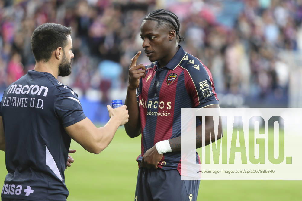 Karl Etta Eyong of Levante UD gestures during the Spanish league, LaLiga EA Sports, football match played between Levante UD and Rayo Vallecano at Ciutat de Valencia stadium on October 19, 2025, in Valencia, Spain. Valencia SPAIN - ZUMAa181 20251019_zaa_a181_251