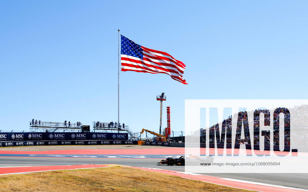 F1 - UNITED STATES GRAND PRIX 2025 01 VERSTAPPEN Max (nld), Red Bull Racing RB21, action during the 2025 Formula 1 United States Grand Prix, 19th round of the 2025 FIA Formula One World Championship, WM, Weltmeisterschaft from October 17 to 19, 2025 on the Circuit of the Americas, in Austin, Texas, United States of America - AustinUnited States