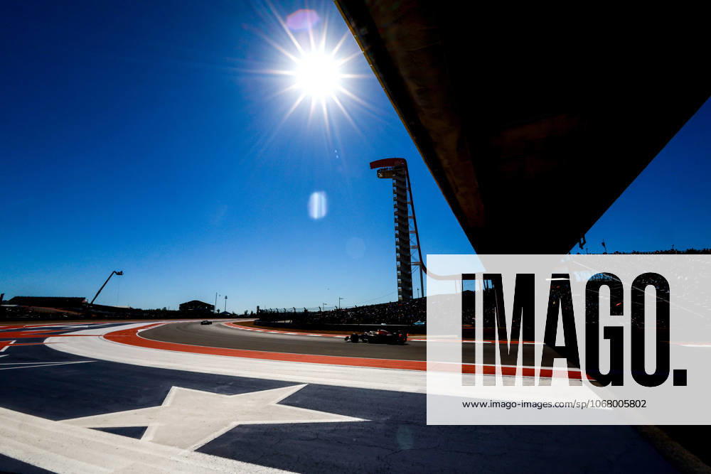 F1 - UNITED STATES GRAND PRIX 2025 01 VERSTAPPEN Max (nld), Red Bull Racing RB21, action illustration during the 2025 Formula 1 United States Grand Prix, 19th round of the 2025 FIA Formula One World Championship, WM, Weltmeisterschaft from October 17 to 19, 2025 on the Circuit of the Americas, in Austin, Texas, United States of America - AustinUnited States