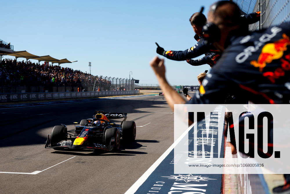 F1 - UNITED STATES GRAND PRIX 2025 01 VERSTAPPEN Max (nld), Red Bull Racing RB21, action during the 2025 Formula 1 United States Grand Prix, 19th round of the 2025 FIA Formula One World Championship, WM, Weltmeisterschaft from October 17 to 19, 2025 on the Circuit of the Americas, in Austin, Texas, United States of America - AustinUnited States