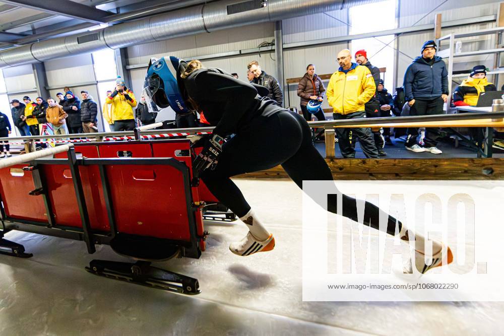 GER, Bobsleigh, Season 25 26, Women, Central performance test in bobsleigh push test Leona Klein Traditionally, the best German bobsleigh pilots and their pushers met in Oberhof for a test of strength 98559 Oberhof LOTTO Thüringen EISARENA Oberho Thüringen Germany