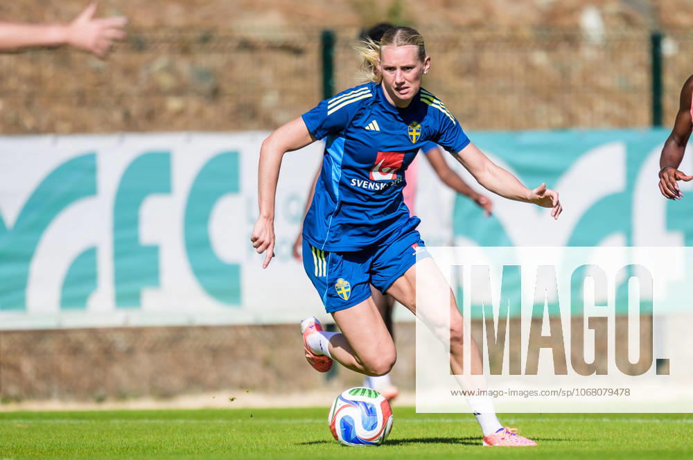 Stina Blackstenius of the Swedish women s national football team on October 22, 2025 in Benahavis Photo Ludvig Thunman BILDBYRAN code LT LT0733 fotboll football soccer fotball träning practice training sverige sweden dam bbeng