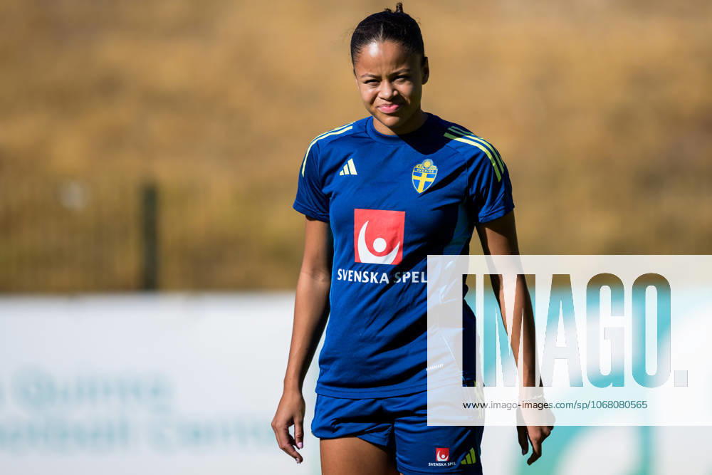 Felicia Schröder of the Swedish women s national football team at a training session on October 22, 2025 in Benahavis Photo Ludvig Thunman BILDBYRAN code LT LT0733 fotboll football soccer fotball träning practice training sverige sweden dam bbeng