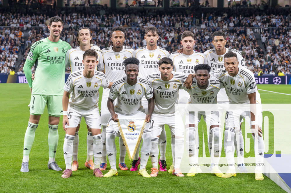 Players of Real Madrid CF pose for photo during the match on the third day of the group stage of the 2025 26 UEFA Champions League between REAL MADRID C.F. vs JUVENTUS DE TURIN, played at the Santiago Bernabeu Stadium on October 22, 2025, in Madrid, Spain. Madrid Spain - ZUMAc312 20251022_zsp_c312_012